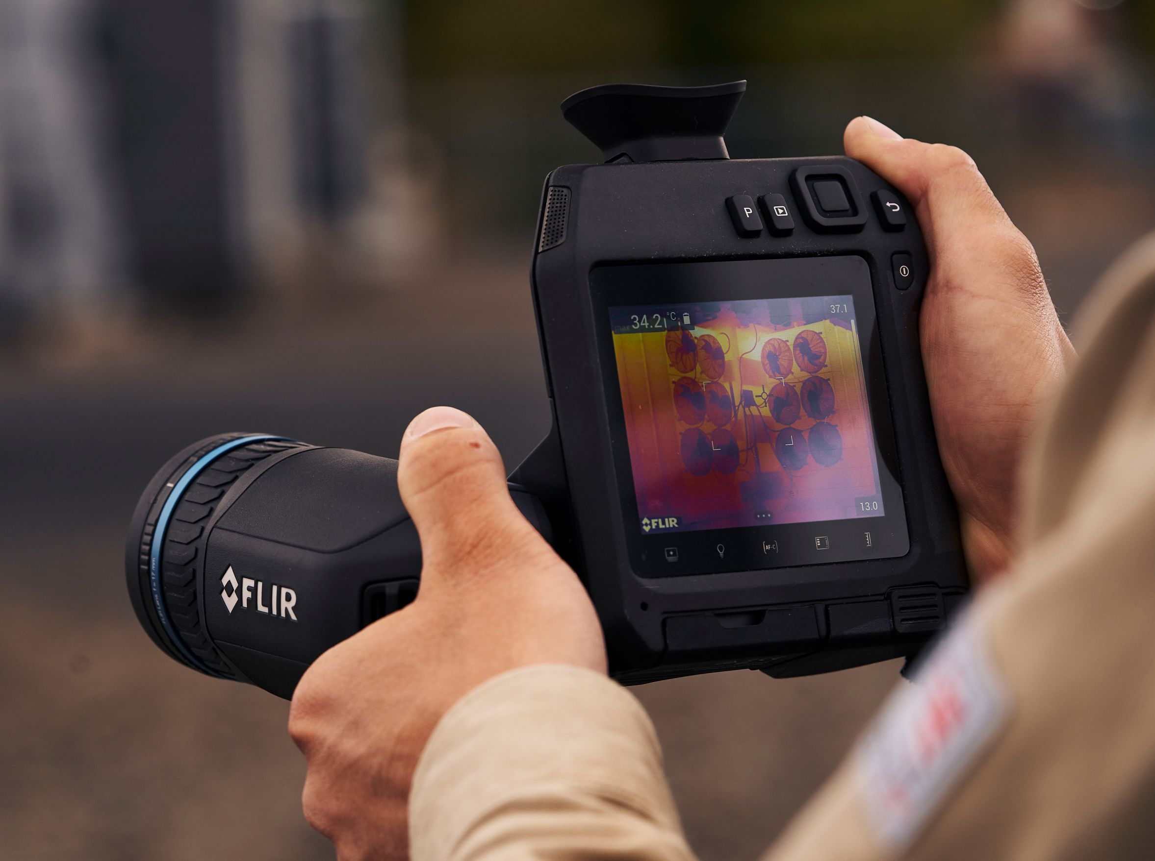 FLIR One transforme votre iPhone 5/5S en caméra thermique